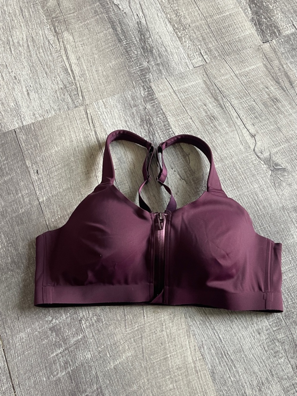 VICTORIA'S‎ SECRET Knockout Front-Close Sports Bra